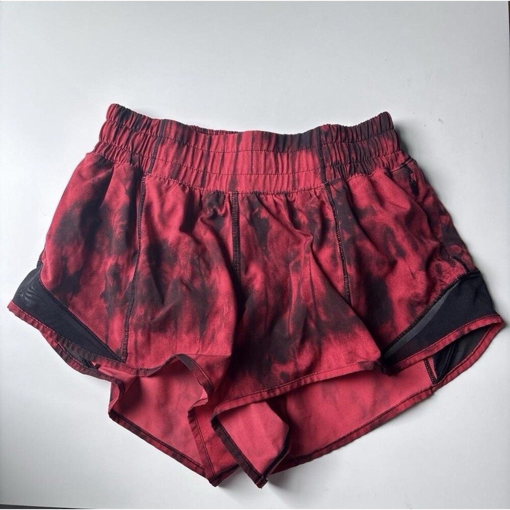 Lululemon Hotty Hot Shorts size 4 Game Day Tie‎ Dye